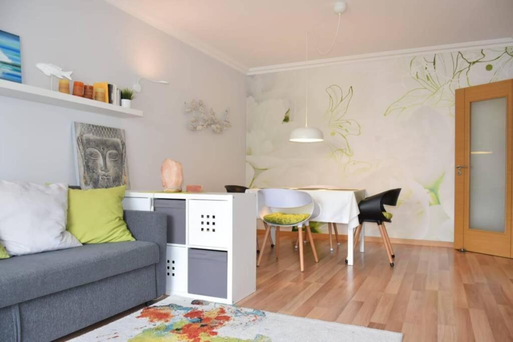 Brina, Stylish Apartment In Portimão Eksteriør billede