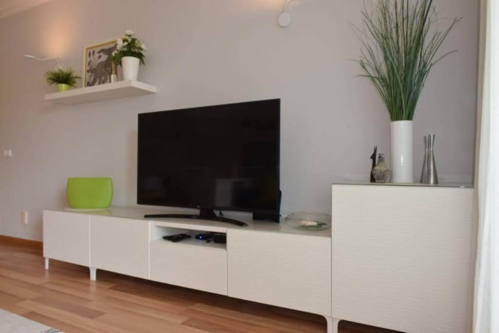 Brina, Stylish Apartment In Portimão Eksteriør billede